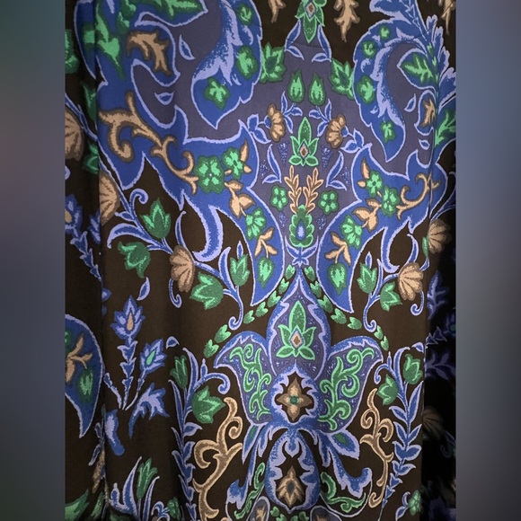 CHICOS Maxi Dress 💙🖤 Black & Blue Floral Dress with Long Sleeves -Stretchy - Picture 4 of 7